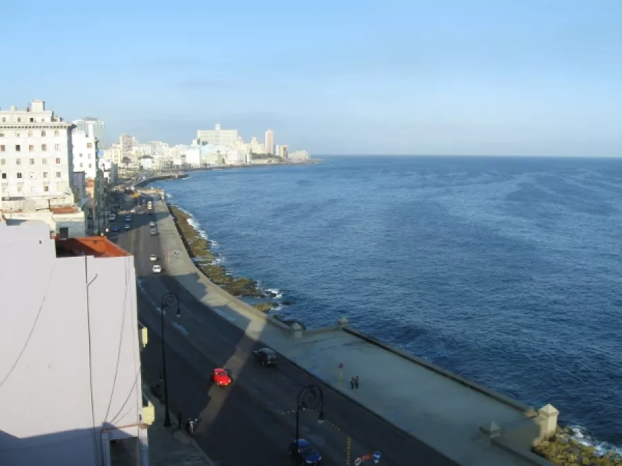 Havanna Malecon promenade from our hotel window